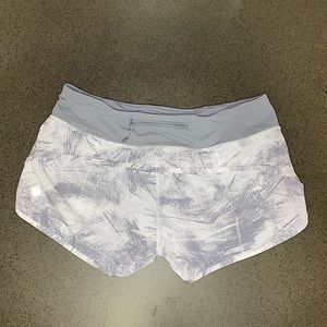 Lululemon athletic grey/white shorts